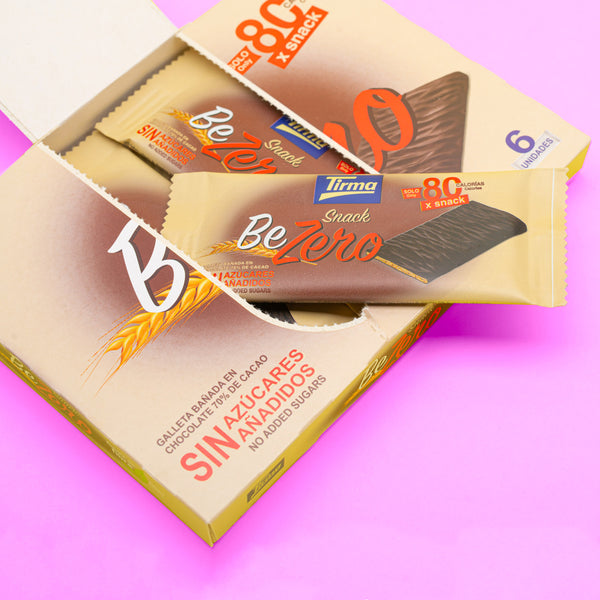 Tirma Snack Be Zero 70% Dark Chocolate open biscuit box displaying one wrapped biscuit bar. Spanish biscuits made in Spain.