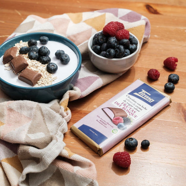 Milk Chocolate filled with Berries Cream