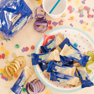 Mini White Chocolate Wafers, 216g