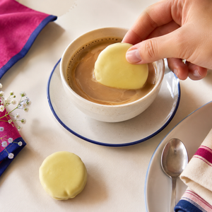 Thin White Chocolate Choco-Sandwich Biscuits